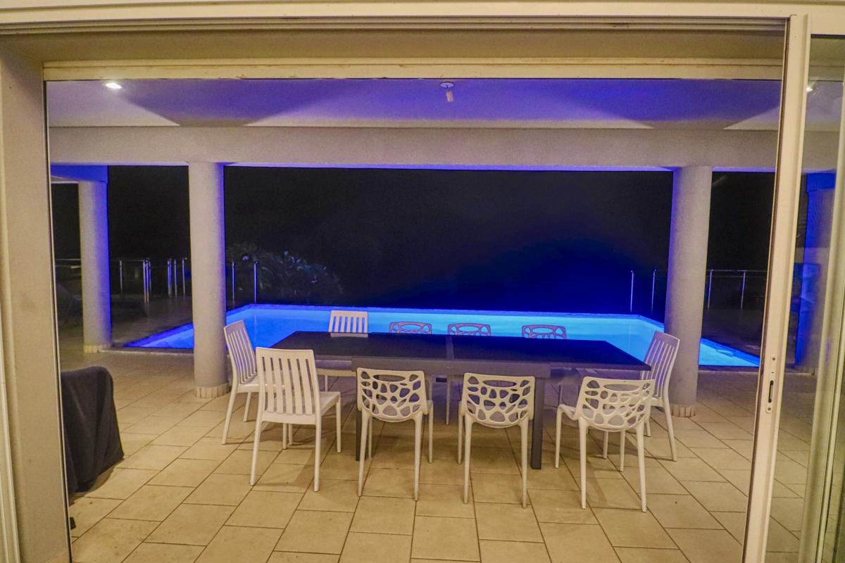 A louer villa vue mer Oyster Pond Saint Martin_terrasse de nuit-22